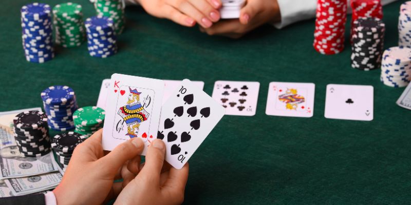Baccarat trực tuyến uy tín lưu ý